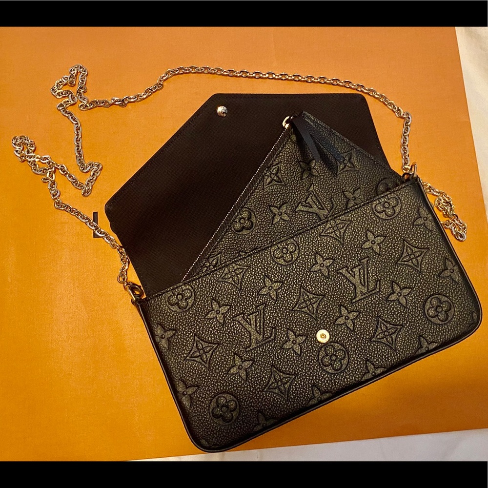 COPY - Authentic Louis Vuitton Felicia Pochette